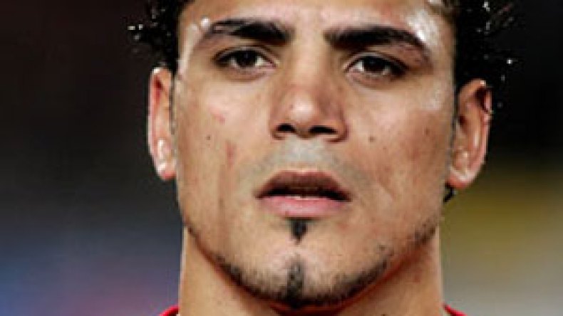 عمرو زكي “المنتخب الجزائري جيد ولن يشكل عقبة في وجوهنا”