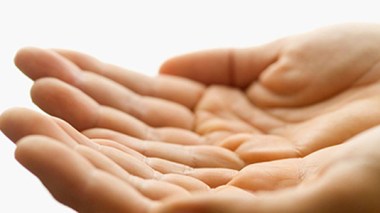 Algerians pay only 900 million dinars out of a total of 3 billion dinars from Zakat funds