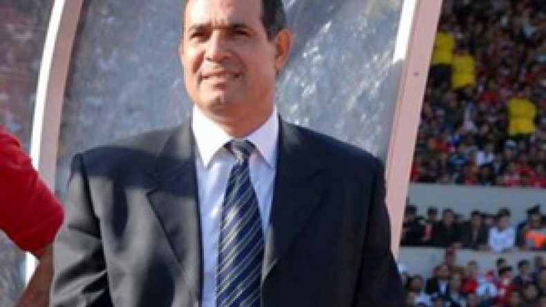 ‮”‬أصبت‭ ‬بالذهول‭ ‬لما‭ ‬رأيت‭ ‬الخضر‭ ‬بدفاع‭ ‬متقدم‭ ‬والمغامرة‭ ‬لا‭ ‬تكون‭ ‬هكذا‭ ‬يا‭ ‬بن‭ ‬شيخة‮”‬