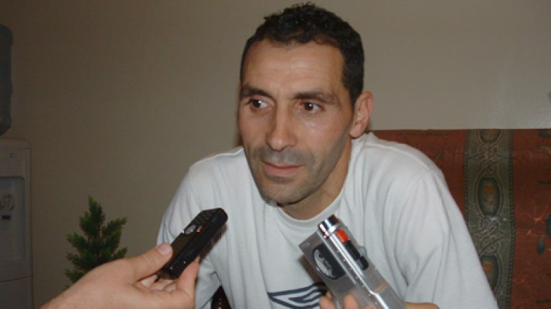 خيارات المدرب زموري محل انتقاد