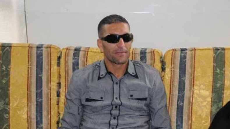 سمير‭ ‬زاوي‭ ‬للشروق‭ :‬ ‮”‬ما‭ ‬دمت‭ ‬قادراً‭ ‬على‭ ‬العطاء‭ ‬سأبقى‭ ‬مدافعاً‭ ‬عن‭ ‬ألوان‭ ‬الشلف‮”‬