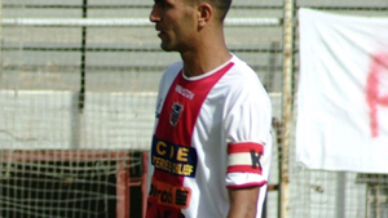 زاوي يتفق ويجدد هذا الأسبوع وبومدين يلتحق بالشلف