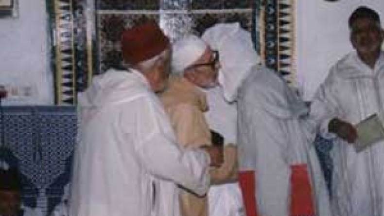 ‮”‬الكثير‮ ‬من‮ ‬الدخلاء‮ ‬اندسوا‮ ‬في‮ ‬صفوف‮ ‬الزوايا‮ ‬وهم‮ ‬ليسوا‮ ‬منها‮”‬