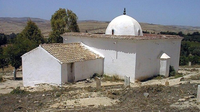 وما تدري نفس بأي أرض تموت