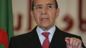 زرهوني: الديبلوماسية الجزائرية نجحت في إنهاء قضية حساني