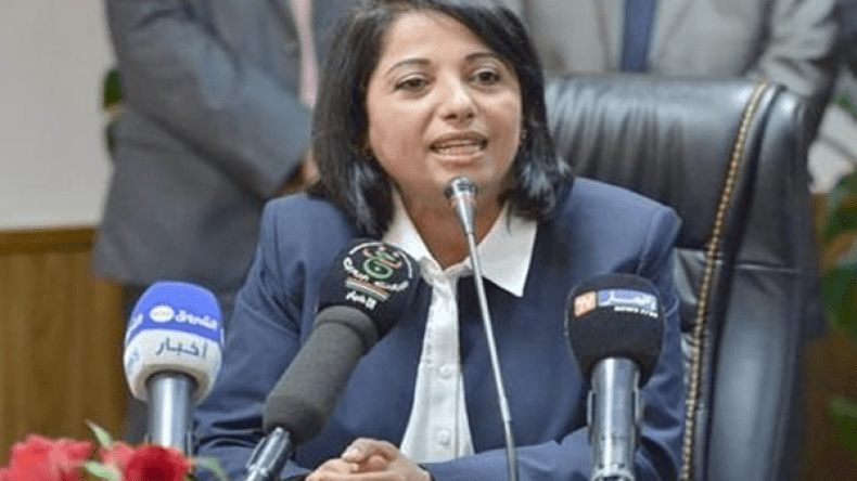 أجانب لتسيير النفايات!