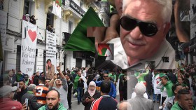 زروال يوصي بالالتفاف حول الجيش