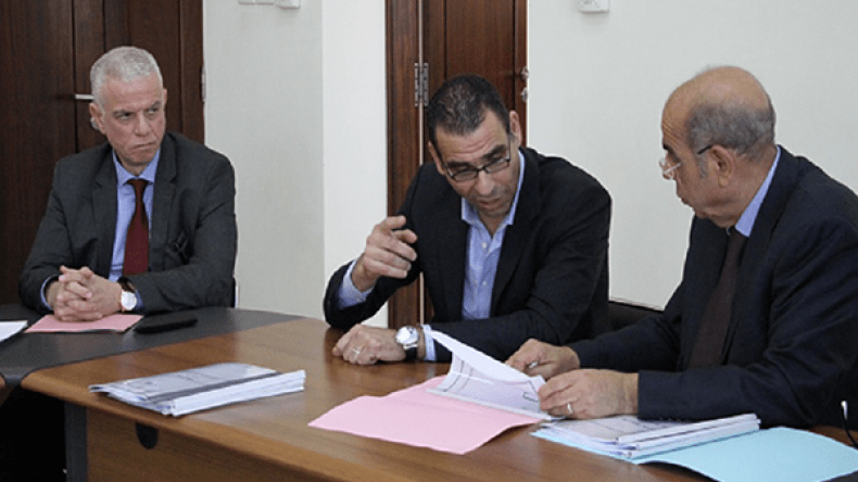 زطشي يتخذ أولى قراراته بإلغاء تربص حكام النخبة