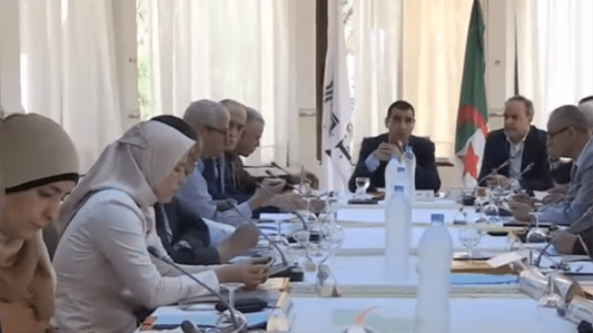 زطشي يواصل الدفاع عن الكاراز رغم فضيحة زامبيا