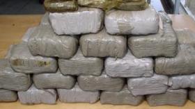 مغربي وشرطي خططا لإغراق العاصمة بـ 42 قنطار “زطلة” في رأس السنة