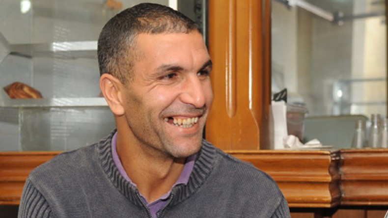 سميرزاوي للشروق:دخلت الملاهي للاستكشاف كانت لي خطيبة أمريكية لكن المكتوب أعادني إلى عين بوسيف