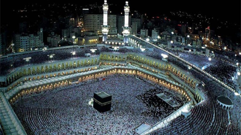 مكة المكرمة .. أول مدينة في العالم ستُنار بالطاقة الشمسية