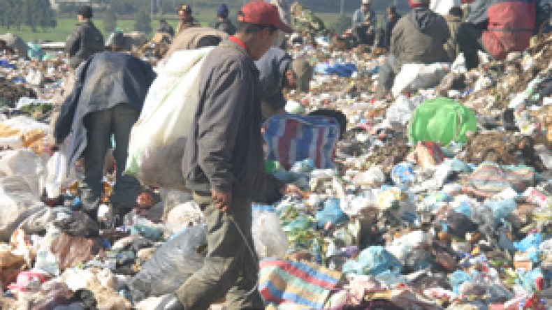 آلاف مناصب الشغل لتأسيس شركات جمع النفايات