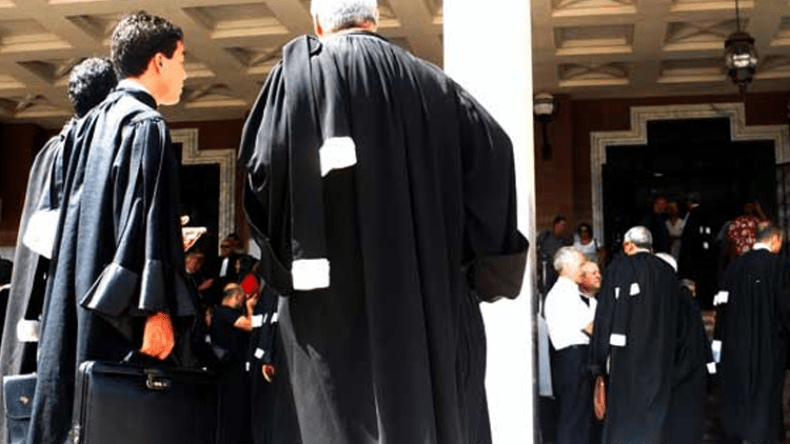 محامو الوادي والمسيلة يحتجون ضد العهدة الخامسة