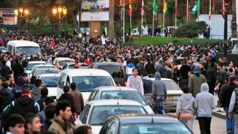 علامة كاملة للجمهور الجزائري يمنحها “الأستاذ” سيرخيو راموس!