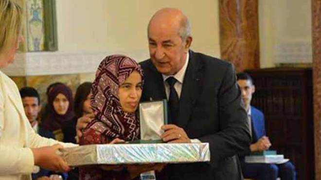 إيمان صحراوي تفتك المرتبة الأولى في بكالوريا ذوي الاحتياجات الخاصة بمعدل 16.39