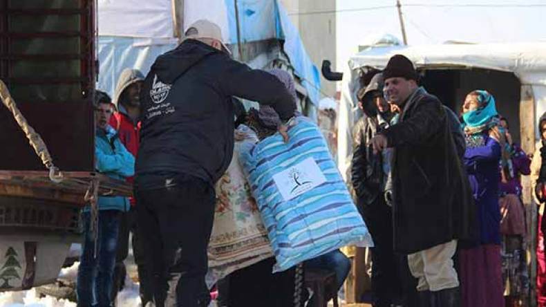 جمعيات ومساجد في نجدة الفقراء في الجزائر العميقة