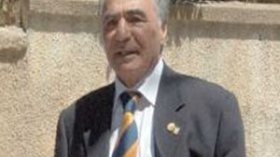 الصراع على رئاسة العميد ينفجر من جديد