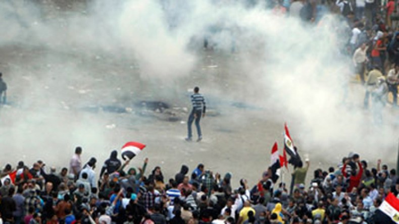 مصر: “قنابل الإسهال” لمواجهة المتظاهرين