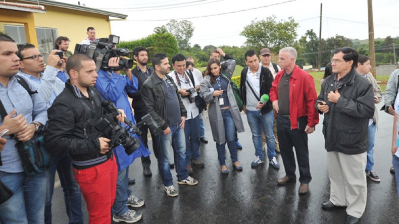 نريد أن ننقل للعالم صورة حسنة عن الجزائر خلال مونديال البرازيل