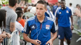 ليون يرفض رحيل زفان ويستعد لتمديد عقده