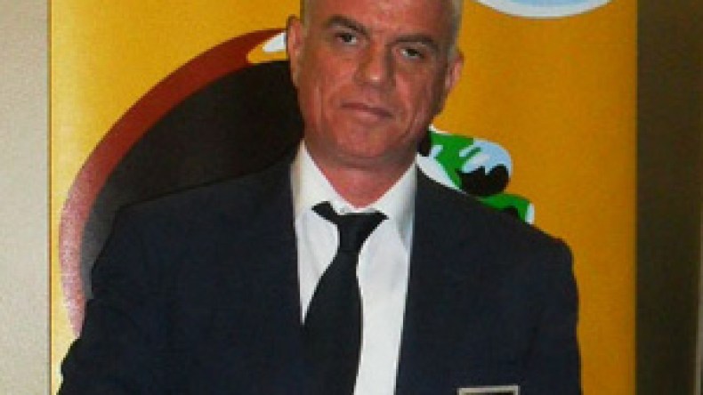 زفزاف  يرأس  أول  بعثة  إلى  جنوب  إفريقيا