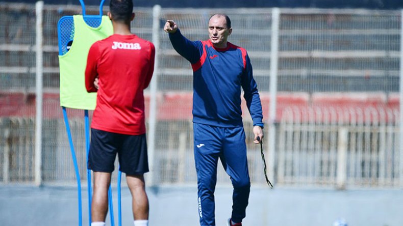 “لدي اتصال من النصرية والتحاقي لم يرسم بعد”