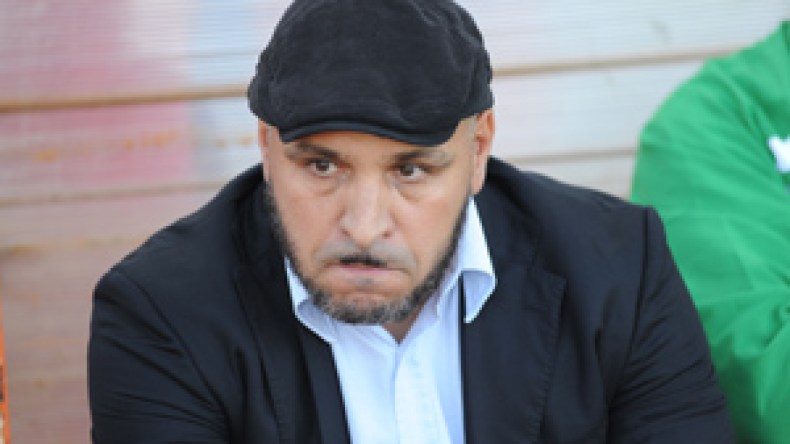 زكري‭ ‬لـ‮”‬الشروق‮”:‬لدي‭ ‬عقد‭ ‬لـ16شهرا‭ ‬وكان‭ ‬على‭ ‬الإدارة‭ ‬أن‭ ‬تعلمني‭ ‬مسبقا‭ ‬بتنحيتي