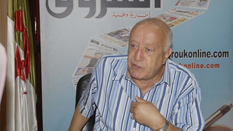 مسؤولون جزائريون يترجون فرنسا منح الجنسية لأبنائهم