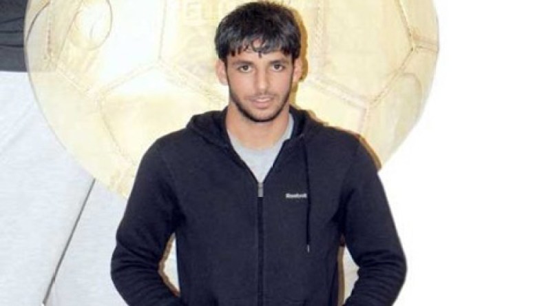 قريشي يبرّئ الطاقم الطبّي لـ “الخضر” من إصابة الحارس زماموش