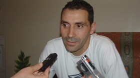 مولودية باتنة : زموري يستقيل ويتهم الإدارة بالتقصير