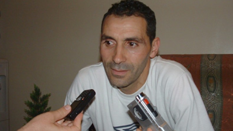 مولودية باتنة : زموري يستقيل ويتهم الإدارة بالتقصير