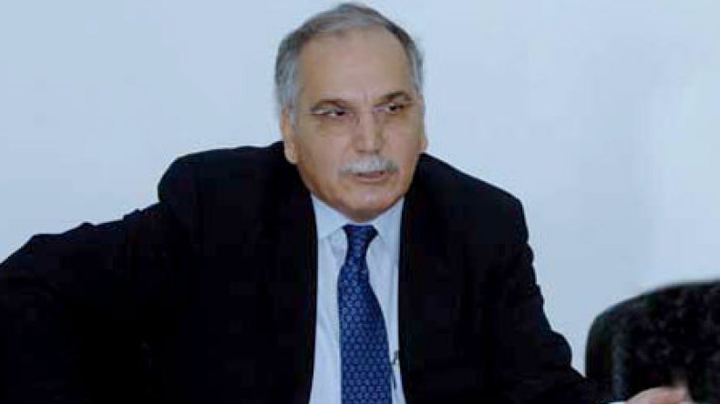 زرقيني: رابطات كرة القدم مسؤولة عن وفاة اللاعبين في الملاعب