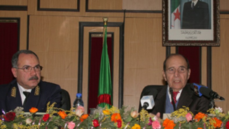 زرهوني: نداءات حطاب أحدثت أزمة في التنظيم الإرهابي