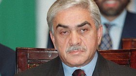 ينتحل هوية ابن شقيق “زروال” ويسلب ضحاياه ملياري سنتيم بوهران