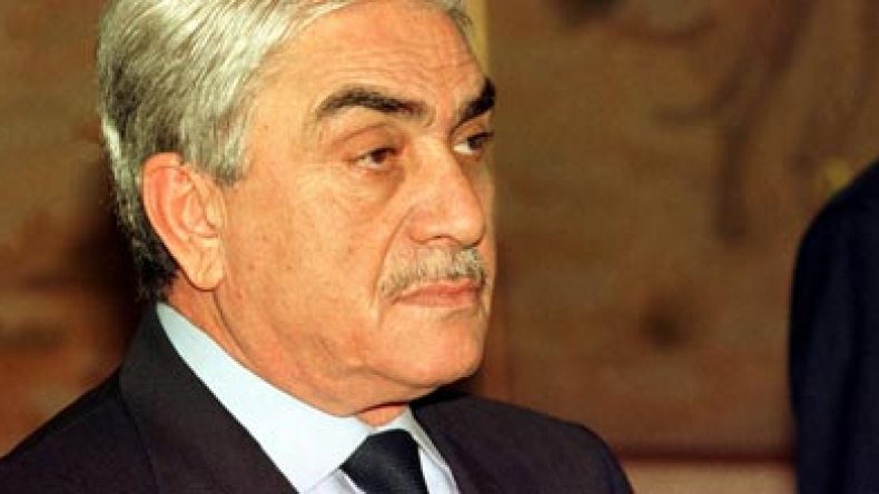 وفد قيادي من الأرندي لدعوة الرئيس زروال لحضور المؤتمر القادم