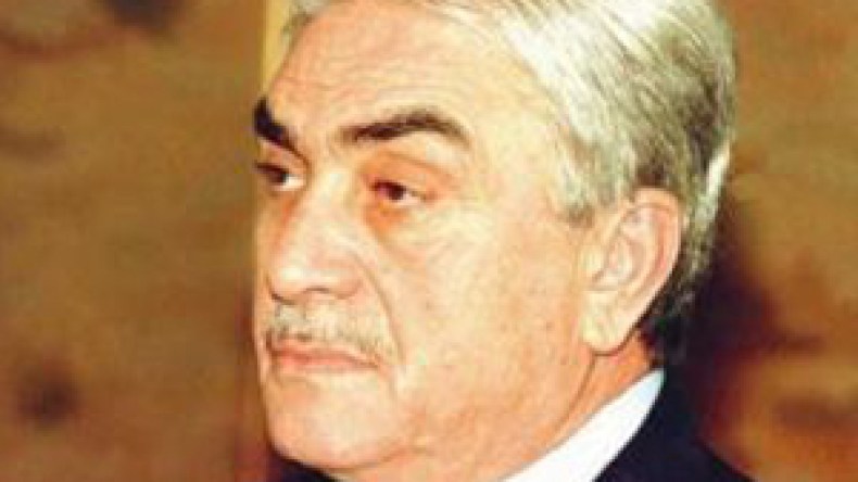 نقل الرئيس زروال لإجراء فحوصات طبية بباتنة