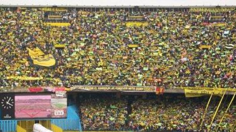 “الكواسر” يحرمون من تدشين البساط الجديد لملعب الحراش