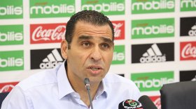 زطشي يكشف عن مواجهتين وديتين للخضر قبل الـ “كان”