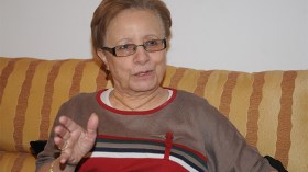 زهور ونيسي شاعرة في الجزء الثاني من مذكراتها