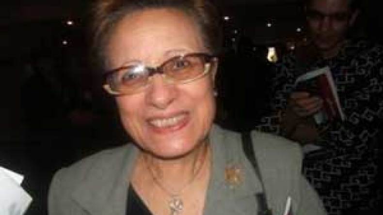 زهور ونيسي تترجم تفاؤلها في نص عن عبد الحميد بن باديس