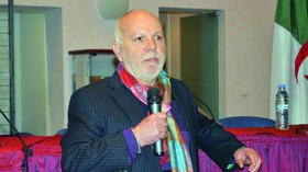 زياني شريف: “المسرح في الجزائر يعيش أسوأ أيامه”