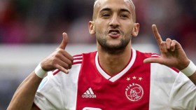 المغربيان زياش ومزراوي يفطران في قلب مباراة توتنهام
