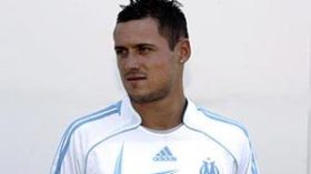 زياني مطلوب في أتلتيكو مدريد الأسباني