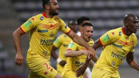 زياني وبلكالام يٌنقذان موسمهما