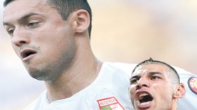 شاوشي  وزياني  يقرران  المشاركة  أمام  مصر