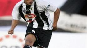 اشتراه سرار بـ120 مليون .. فأصبح سابع هداف في العالم