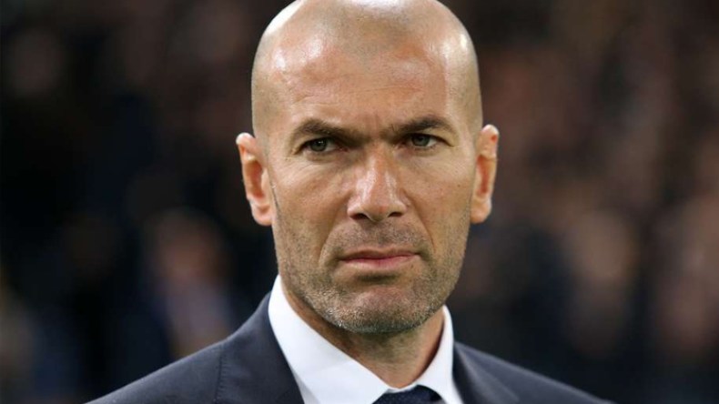 زيدان يحسم موقفه من العودة إلى ريال مدريد