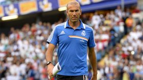 وأخيرا.. زيدان يتحصل على شهادة تدريب