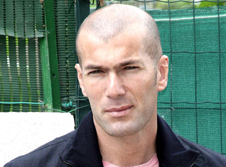 Zidane considers coming back to Algeria and adopting sport, charity projects